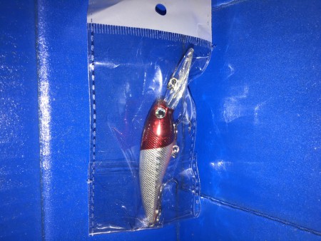 /products/mini-fishing-lure-silver-and-red/